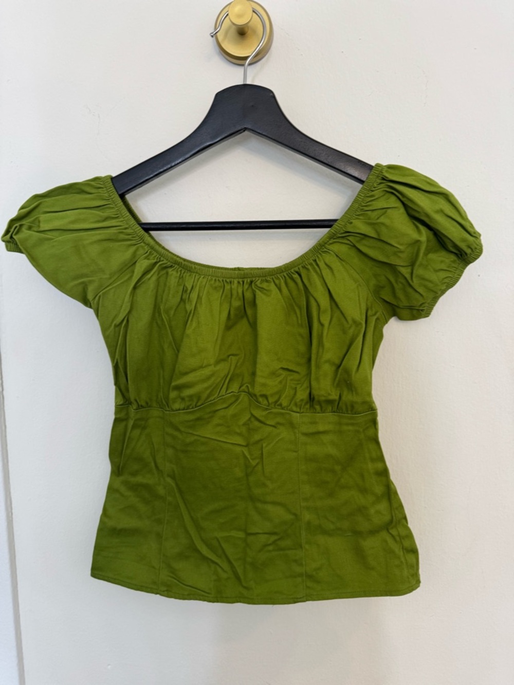 Pinup Couture Green Off-Shoulder Top Size S